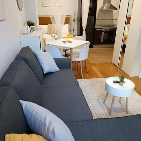 شقة Carrerahouses Lovely